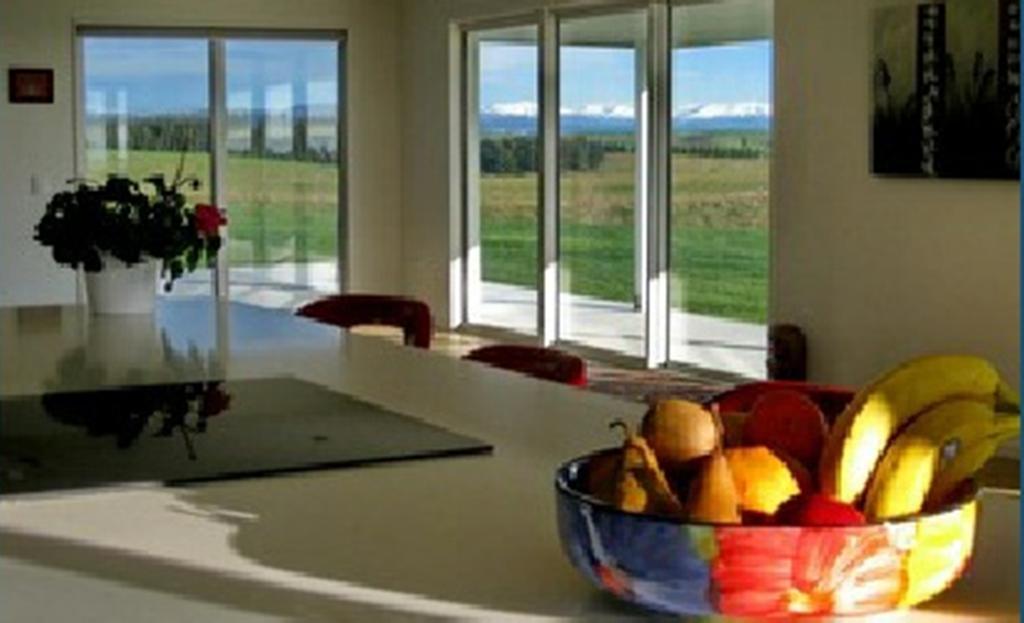 Solace Country House Bed And Breakfast Timaru Εξωτερικό φωτογραφία